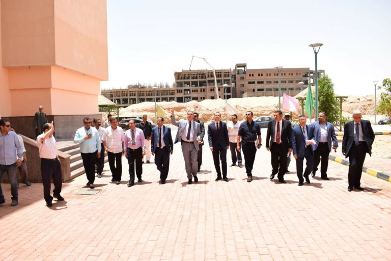 بدء العمل في كلية الحاسبات والمعلومات بجامعة سوهاج العام الدراسي المقبل