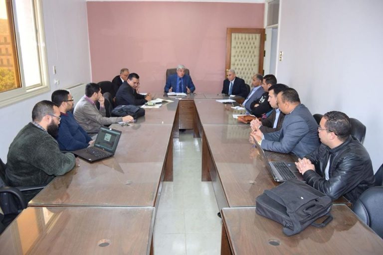 جامعة سوهاج تناقش آليات تنفيذ المحاضرات الكترونياً لبثها على صفحاتها الرسمية