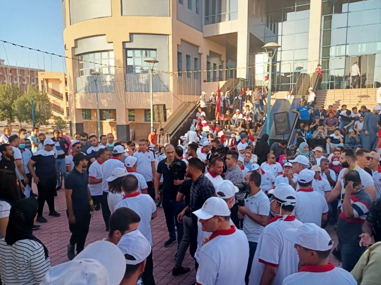 البرنامج الزمني لاحتفالية الجامعة بمناسبة اليوبيل الذهبي لدخول التعليم الجامعي للمحافظة .