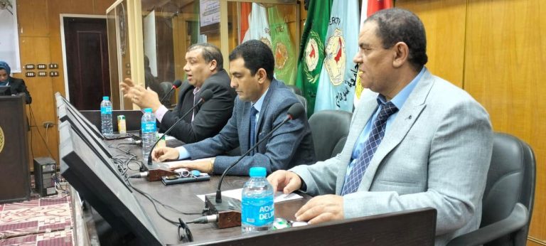 *زراعة سوهاج تسلط الضوء على استخدامات الذكاء الاصطناعي فى مجال وقاية النبات بالمؤتمر العلمي الثالث للقسم*