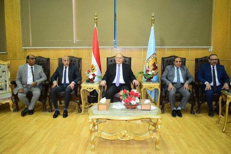 في حدث طلابي غير مسبوق ..جامعة سوهاج تستضيف ملتقى طلاب كليات الطب بمشاركة ٤٠ جامعة مصرية*