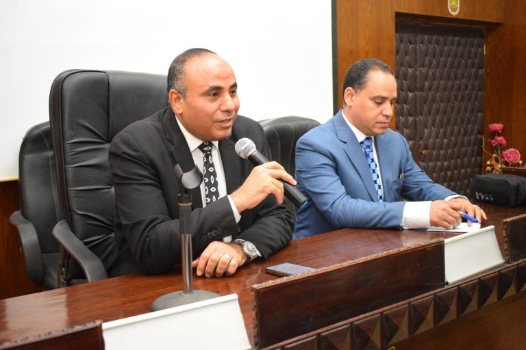 *جامعة سوهاج تعلن إنطلاق جائزة مصر للتميز الحكومي لإختيار أفضل العناصر الإدارية وتكريم المتميزين منهم*