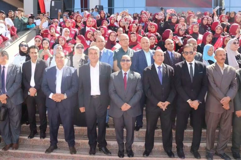 عميد الكلية يشارك في احتفال جامعة سوهاج باستقبال طلابها الجدد